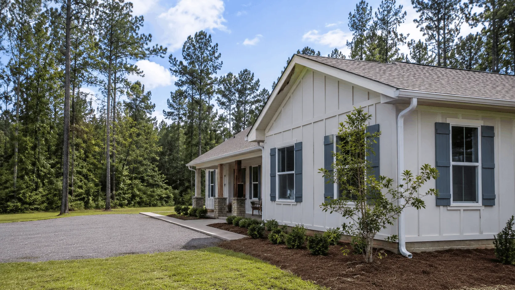 Ebro property with open yard and gutters along the roofline